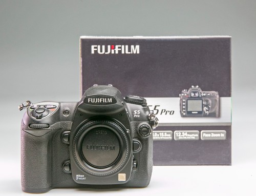 Fujifilm finepix pro - s5,