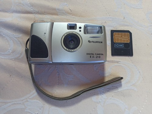 Fujifilm digital camera 20 - camera, ex-20