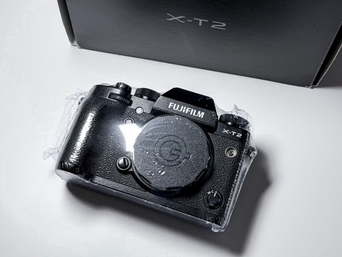 Fujifilm mirrorless body - x-t2,
